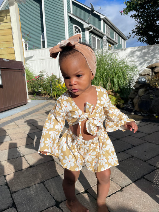 LAYANA TIE FRONT BELL SLEEVE ROMPER - ACE & JADE