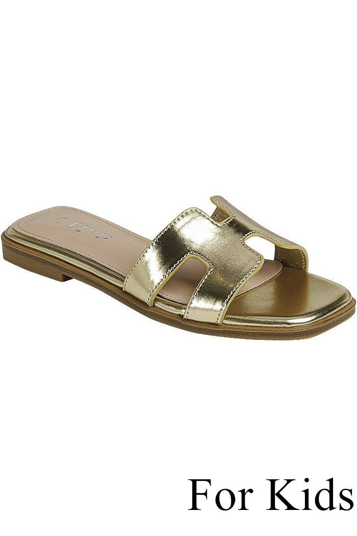 SUN & SAND SANDALS
