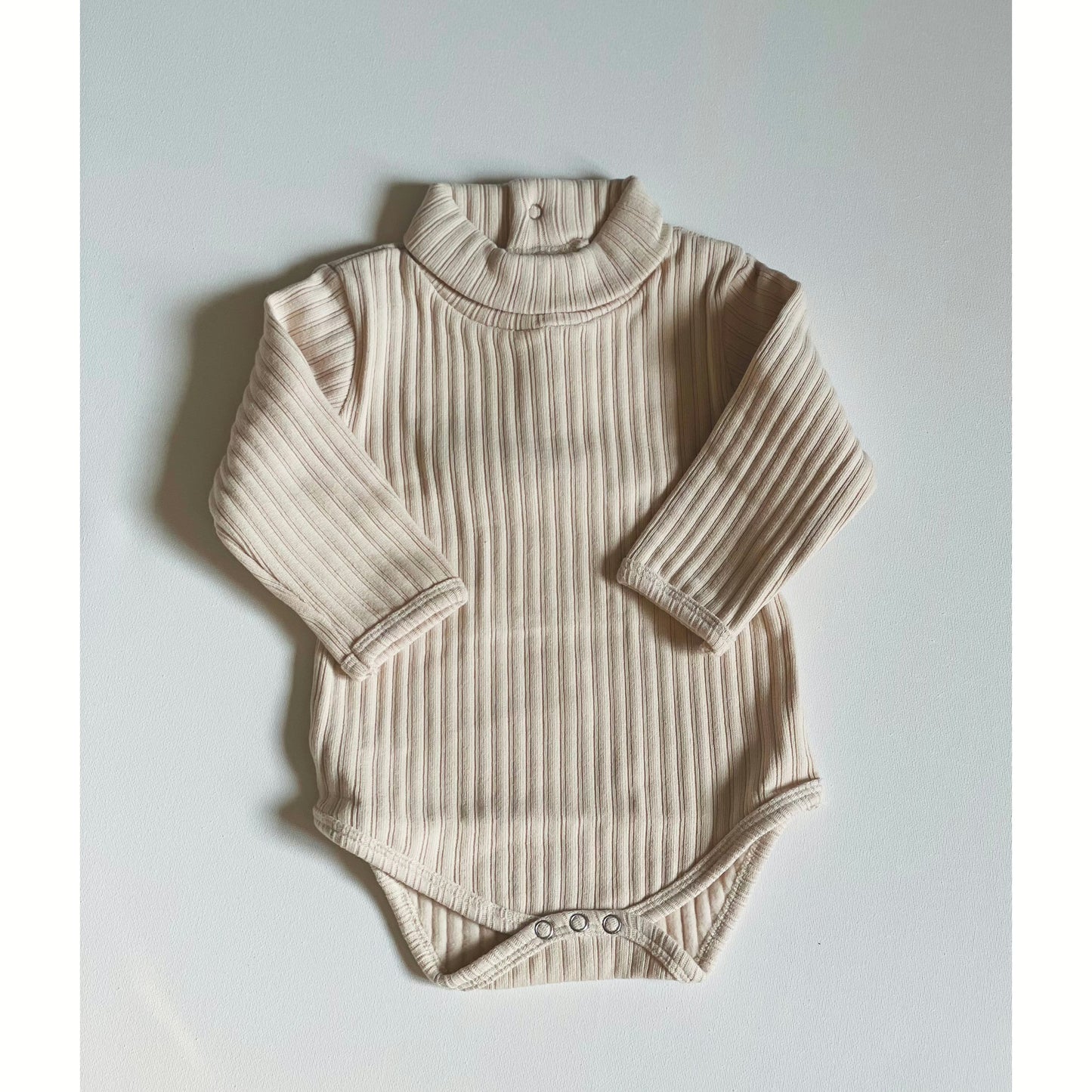 TIERRA LONG-SLEEVE ONESIE - ACE & JADE