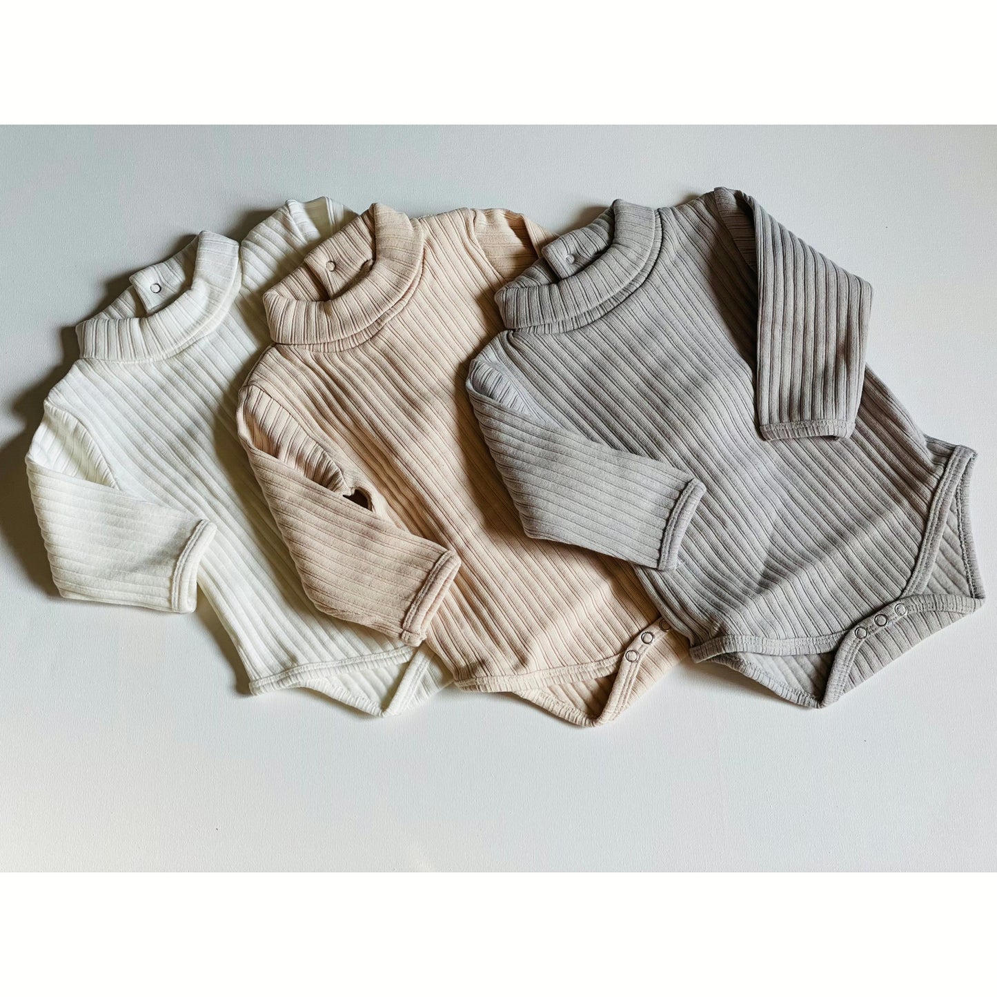 TIERRA LONG-SLEEVE ONESIE - ACE & JADE